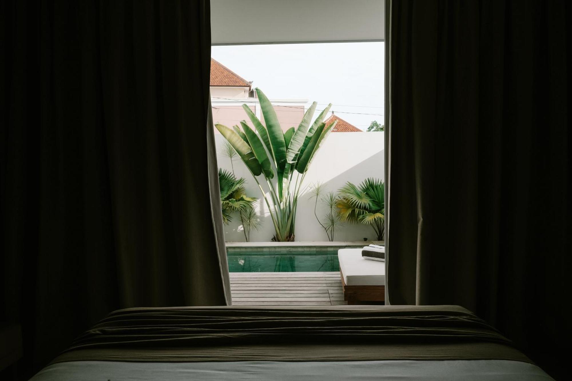 Neptune Studios Adults Only Gym And Recovery Access Kuta  Exteriér fotografie